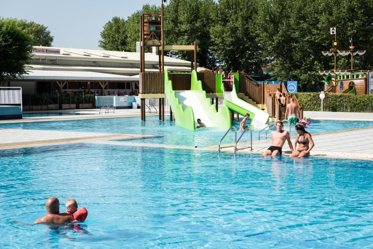New Campsite In Camping Ca' Savio คาวัลลิโน-เตรปอร์ติ ภายนอก รูปภาพ